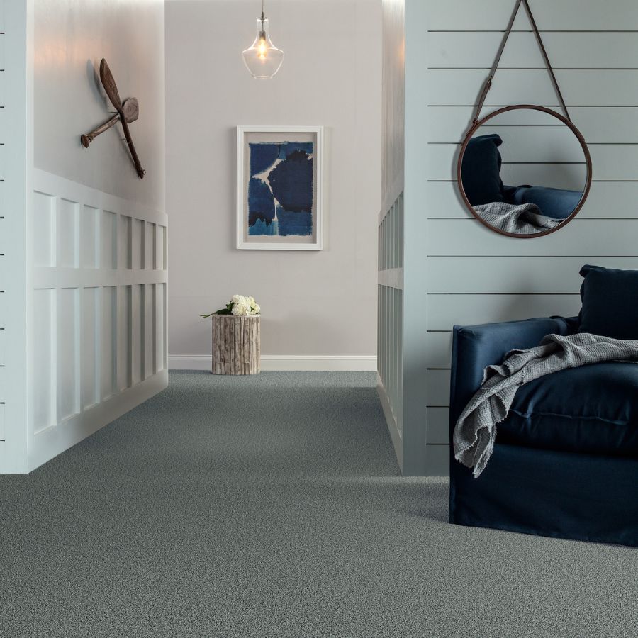 carpet in a hallway Southaven, MS
