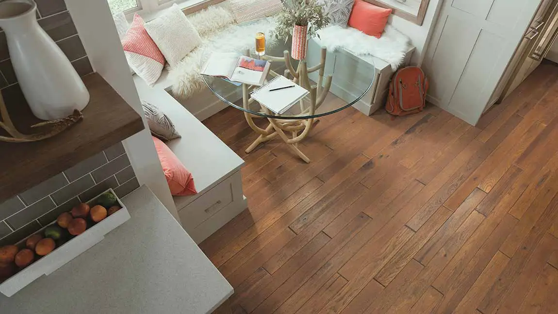 hardwood in diningroom